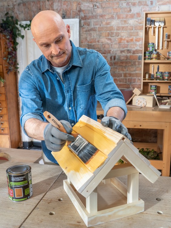 Dominik Strzelec inspiruje: sposób na ładny i trwały karmnik z poidełkiem
