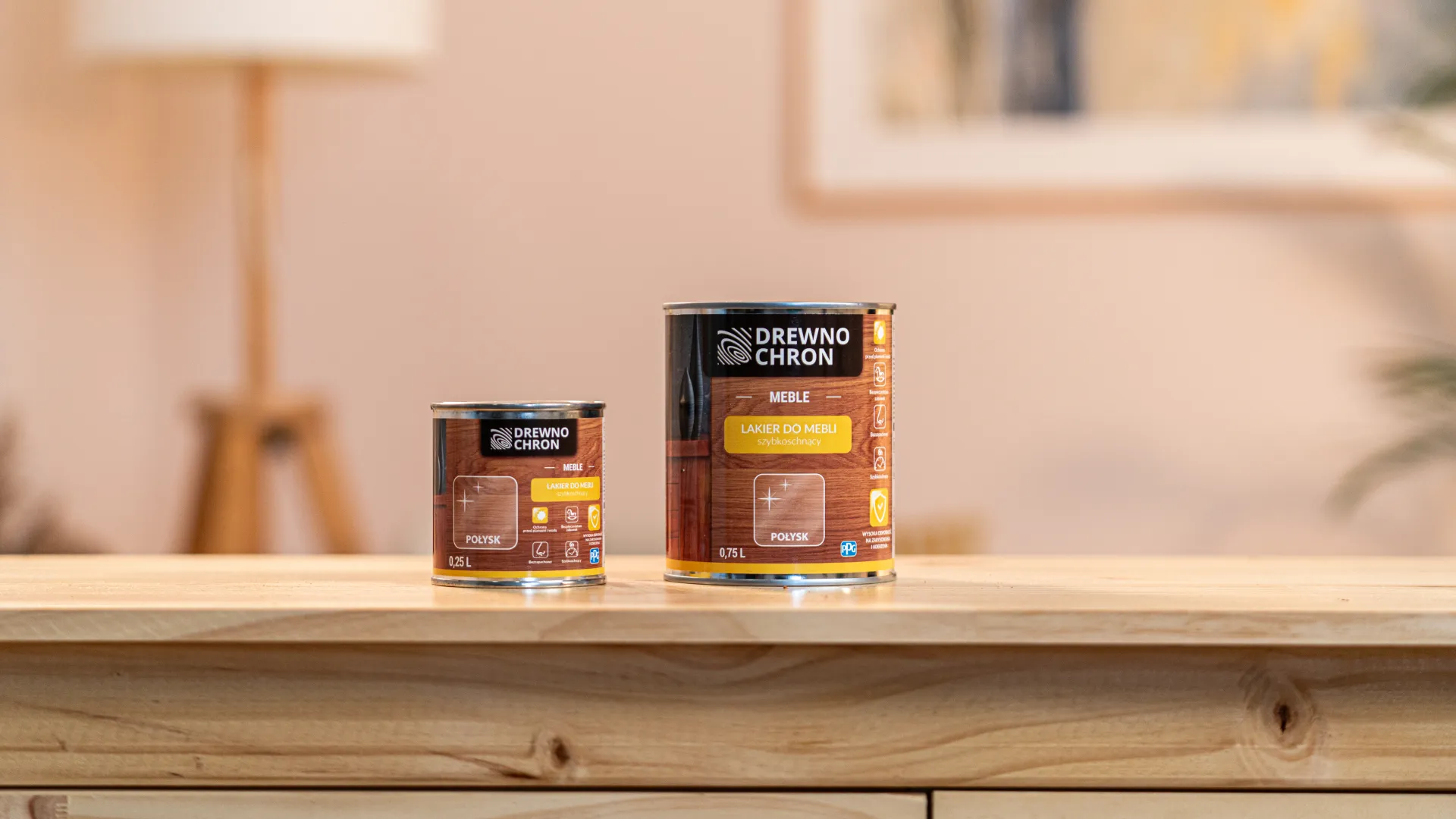 Drewniana komoda pomalowana Drewnochron Lakier do Mebli